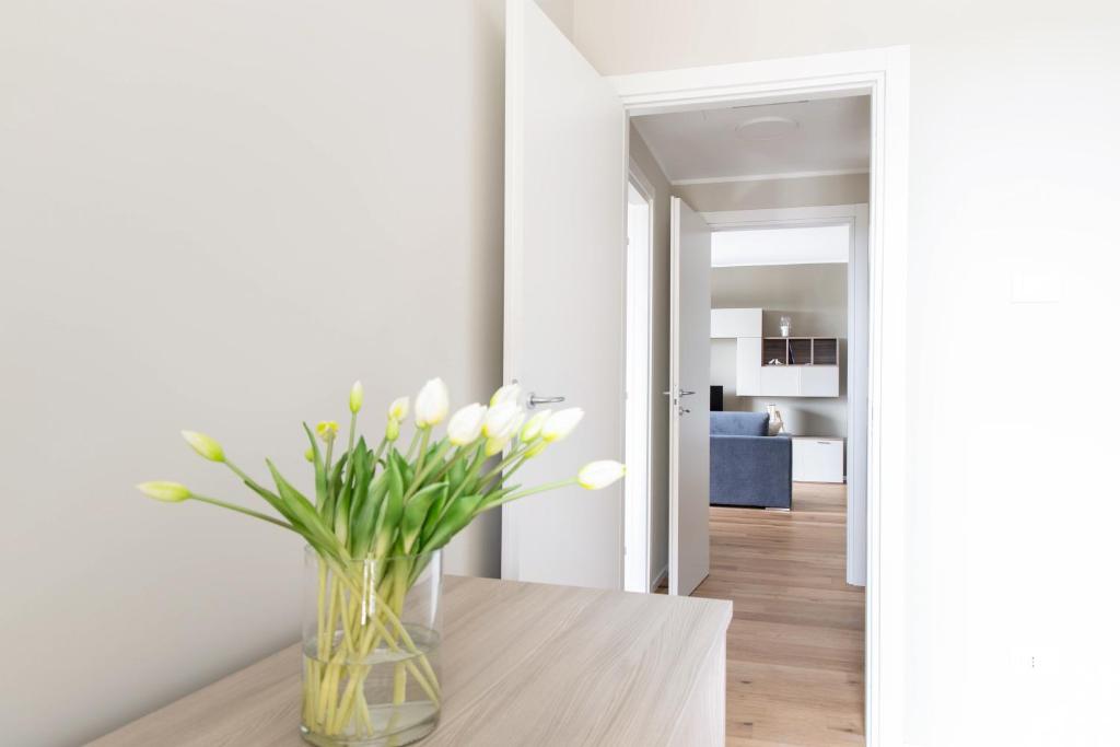 Green Living with Terrace & Garage by NDP rent 8