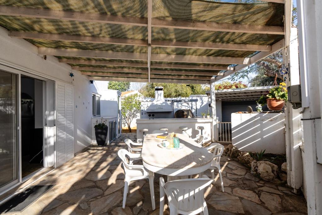 Blossom Holiday Villa DPS18 6