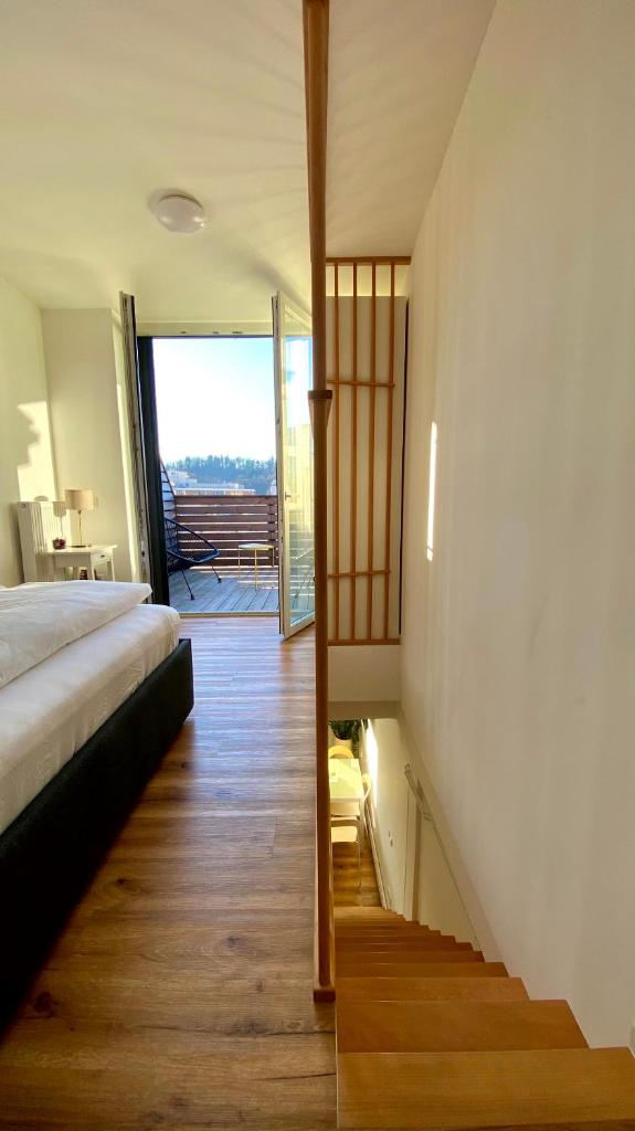 Little Plaza Duplex 2