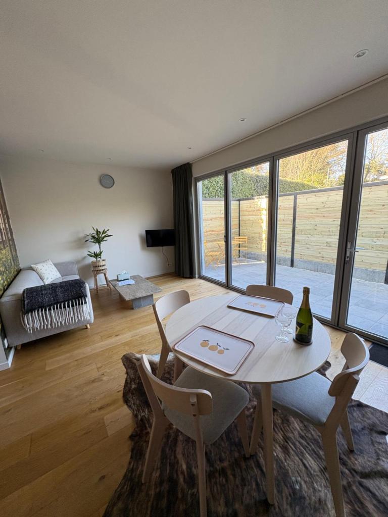 Cozy guestroom near city center 4