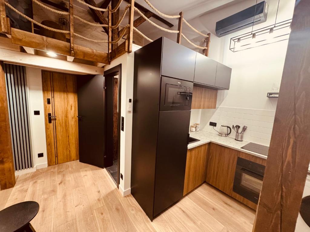 LOFT in the CITY CENTER by KOBIELA APARTMENTS 6
