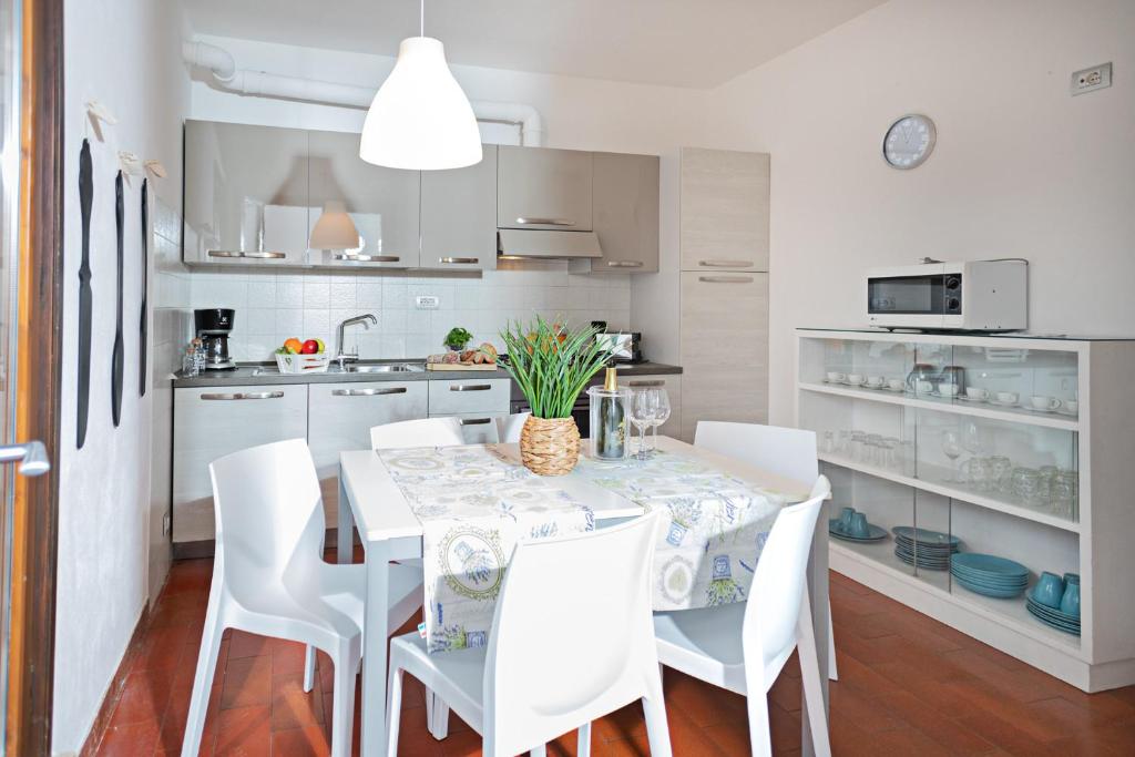 Photo de la galerie de l'établissement VILLA VALESANA - Regarda Travel, à Lazise