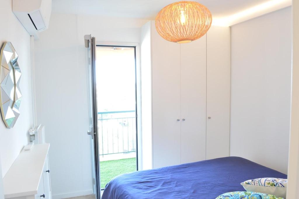 Appartement 2P vue mer Antibes 6