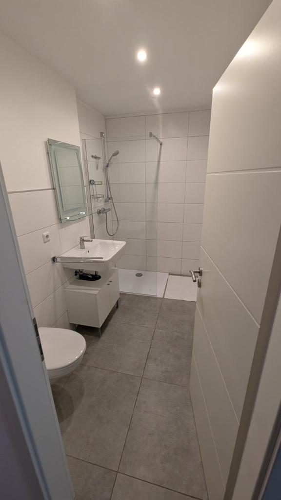 LeHaStays Apartments - FS7 I Küche I WLAN I SmartTV I Einzelbetten I Parkplatz 7
