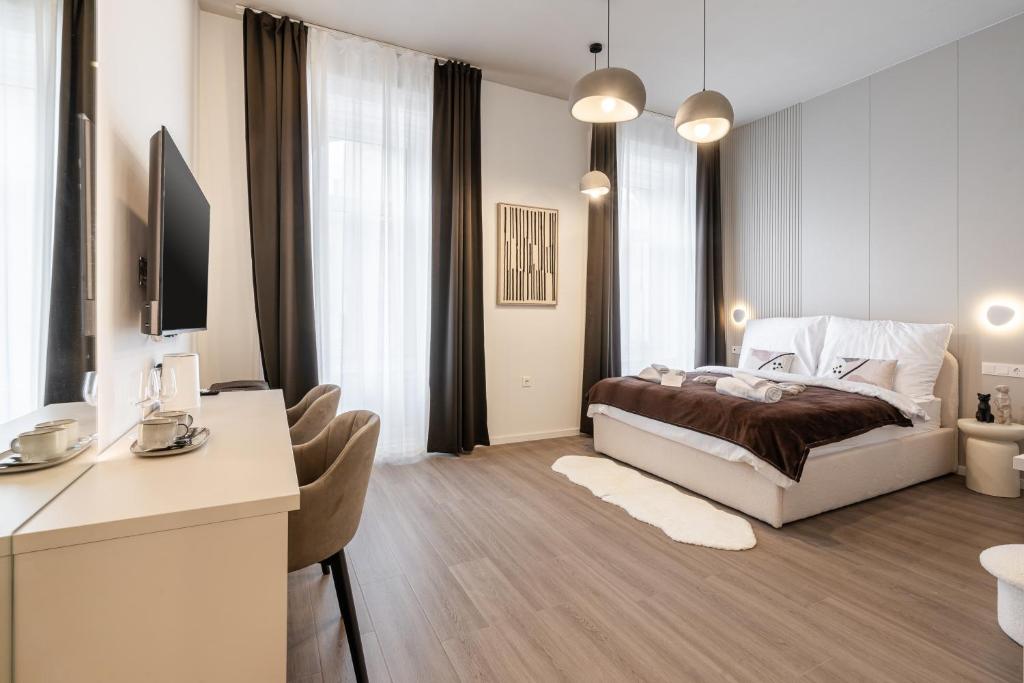 Oasis Luxe Boutique Suites by BQA 5