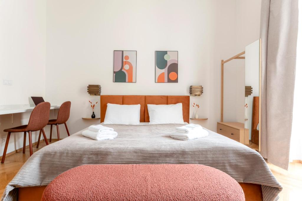 Oomph Apartments 1