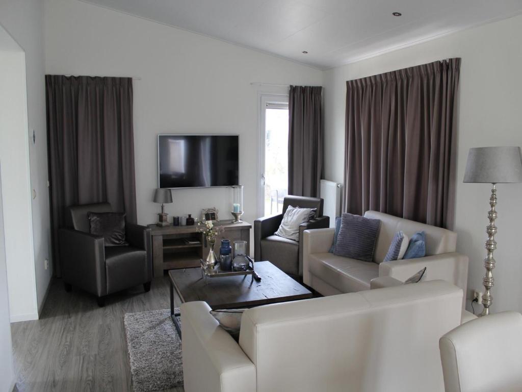 Holiday Home Bemelen near Nature Reserve 6