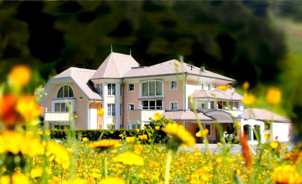 Grütter Luxury Apartments 1