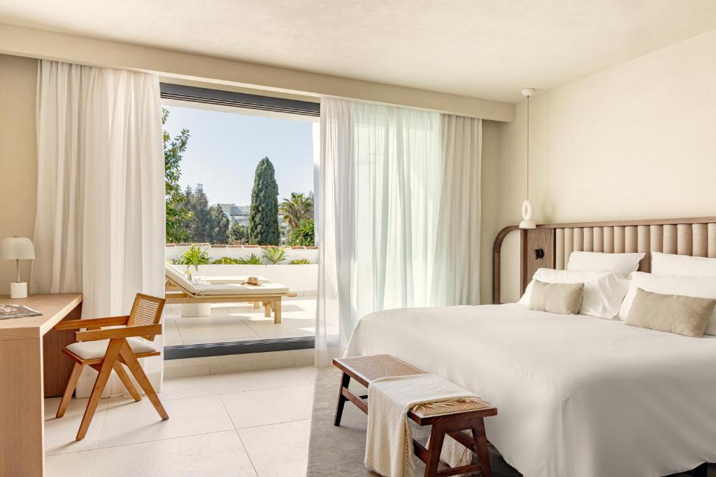 Anfitrión Villas & Suites 2