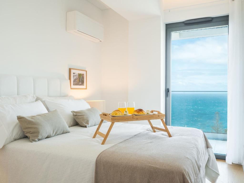 Glamorous Apartment by Atlantic Holiday 2