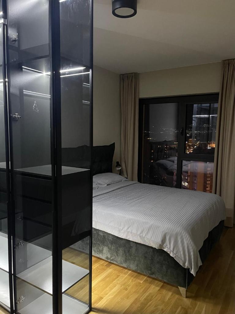 180° View Apartment in Diamond Building Skopje 2