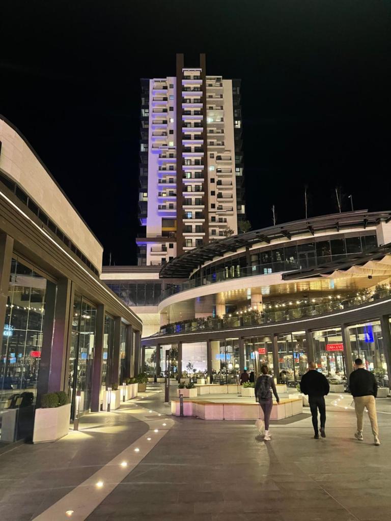 180° View Apartment in Diamond Building Skopje 1