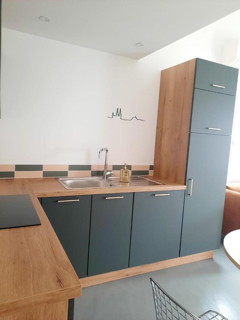 Lucie City Lodge Clermont-Ferrand 6