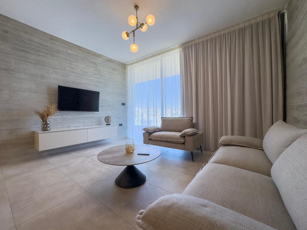 Malberry Park 301 - Modern 2bedroom Apt with Shared Heated Pool, Sauna, Gym, Jacuzzi 6