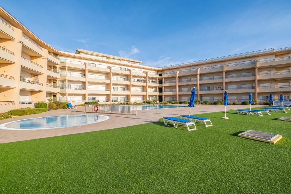 Barracuda Oura Dream Apartment