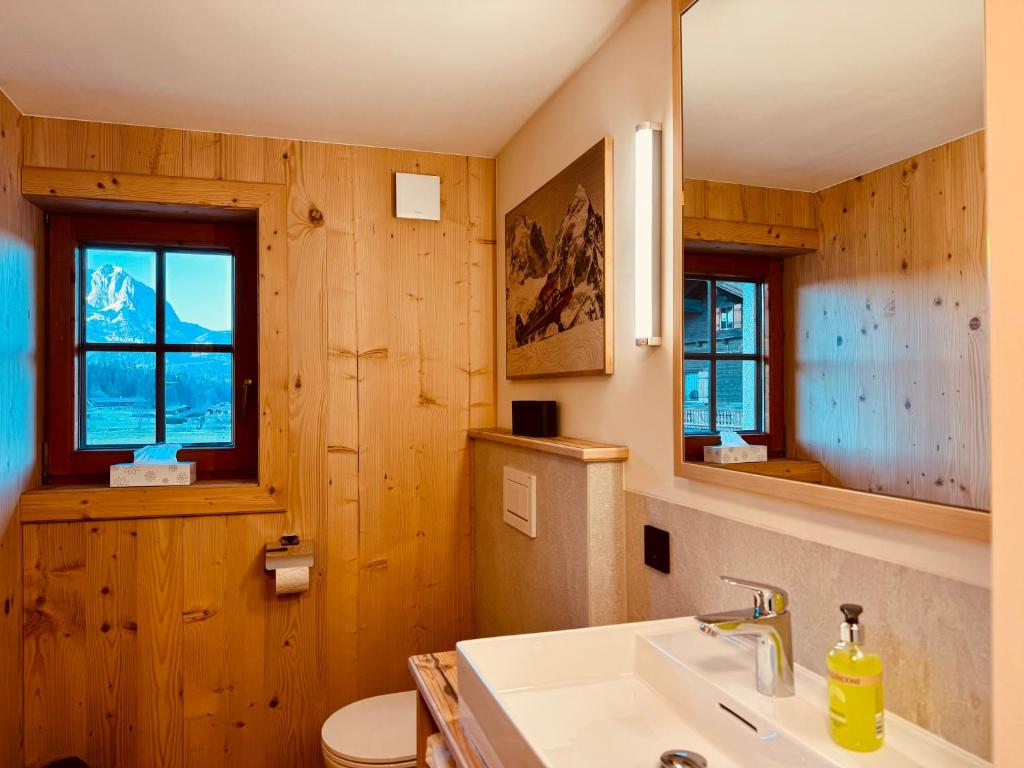 TONIS cozy Boutique Chalet by ALPIN CHARME APARTMENTS 8