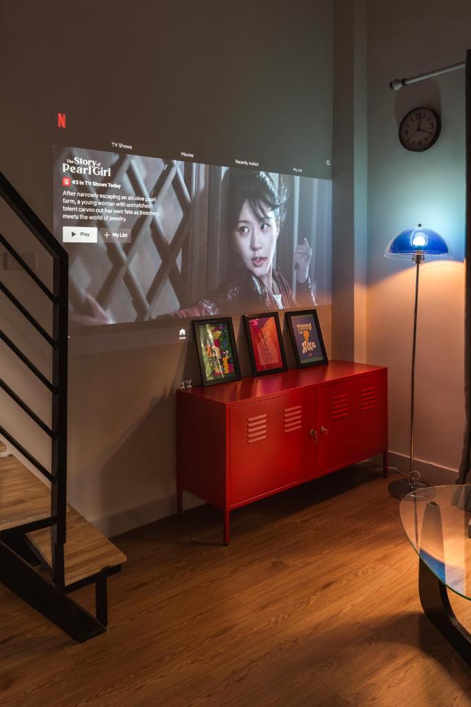 Lofthaus - 2 double beds homestay with balcony near Train street