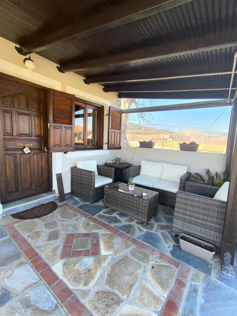 Sotiritsa's luxury home 4