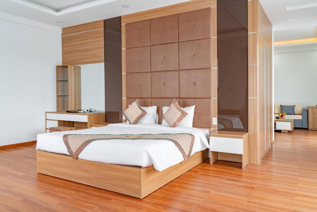 Private Balcony Hotel