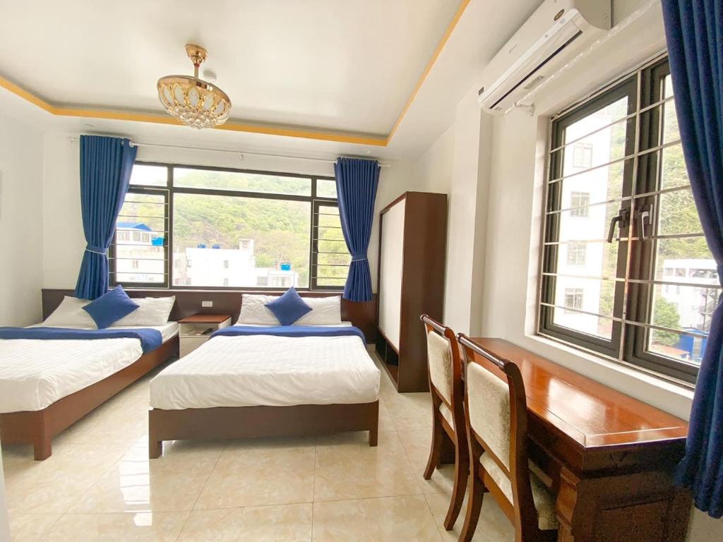 Private Balcony Hotel