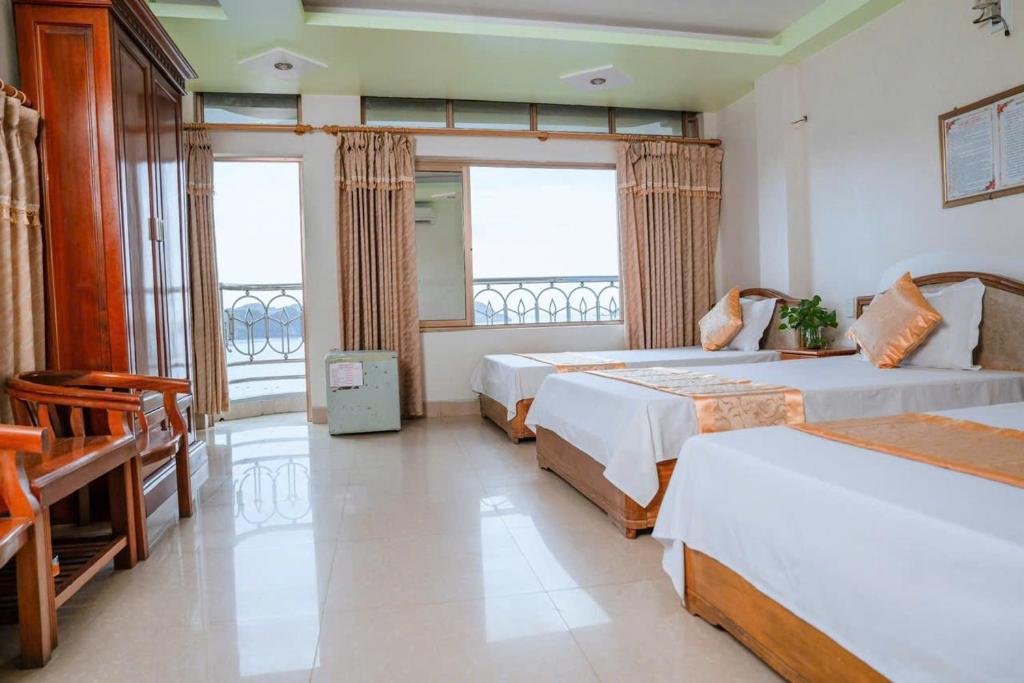 Private Balcony Hotel