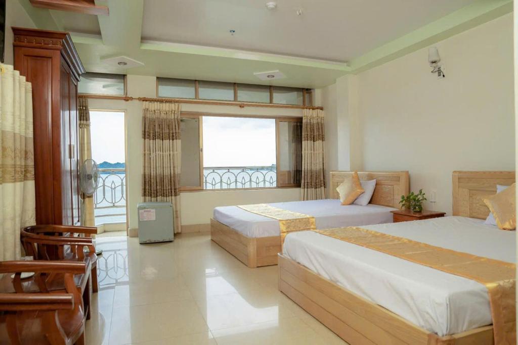 Private Balcony Hotel