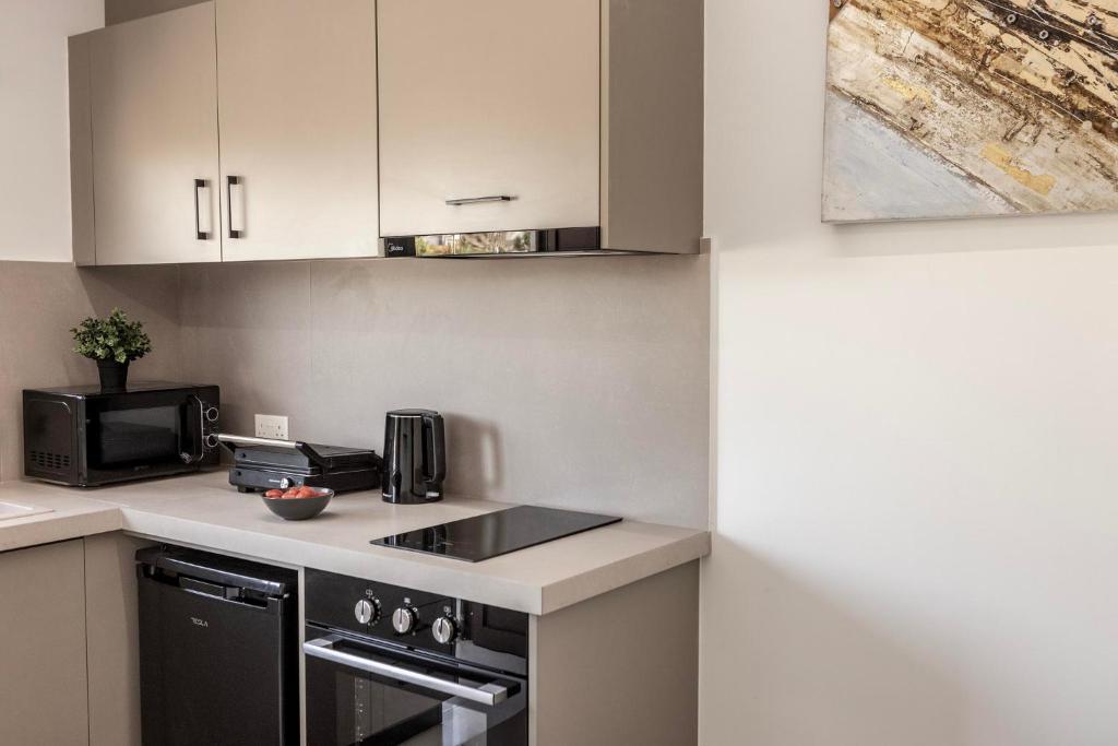 SEVIS SUITES 4