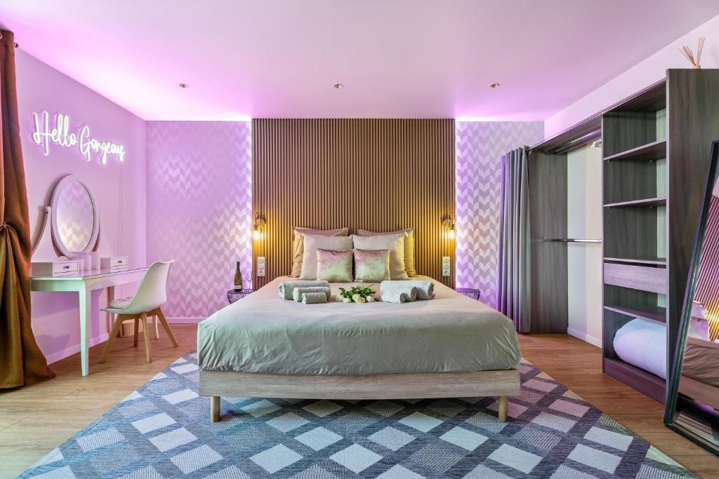 Elegant Jacuzzi Loft in Central Massena 7