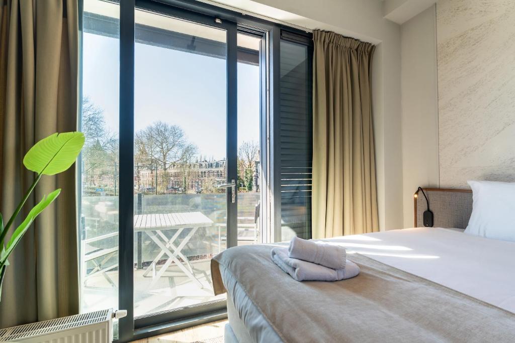 Utrecht City Apartments - Huizingalaan 7
