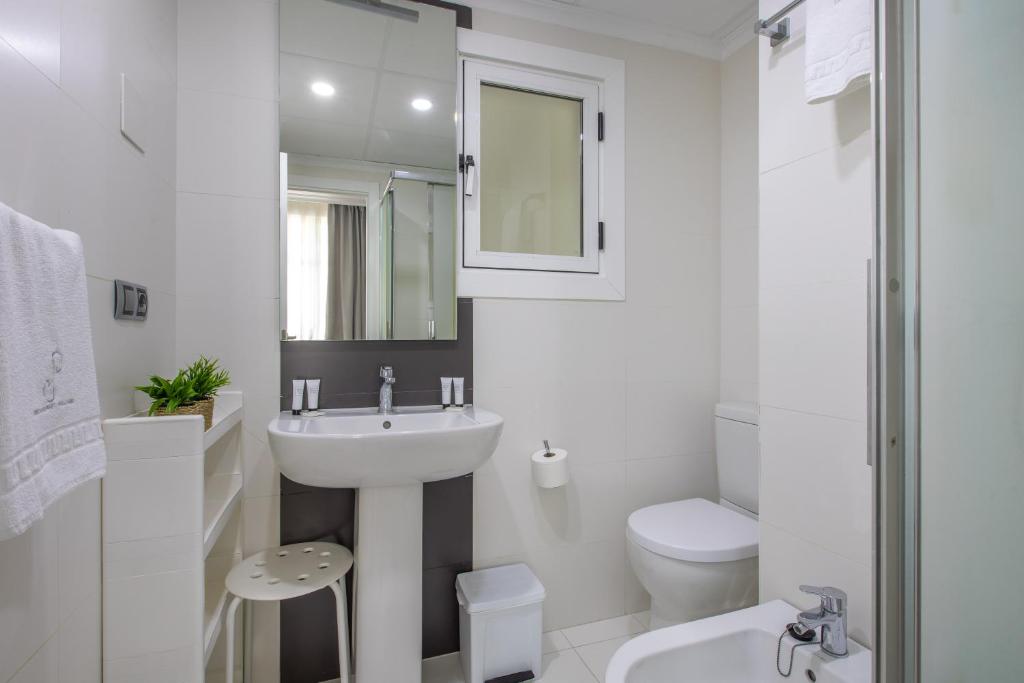 Apartamentos Senabre Palais 7