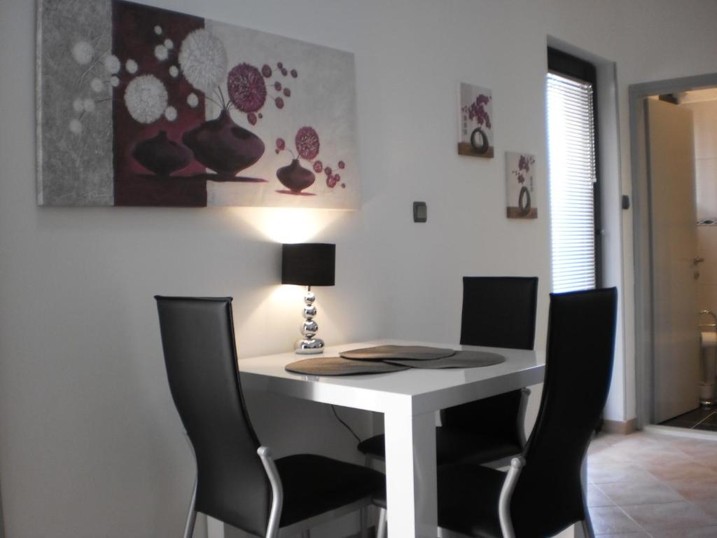 Apartment Dalmatino 4