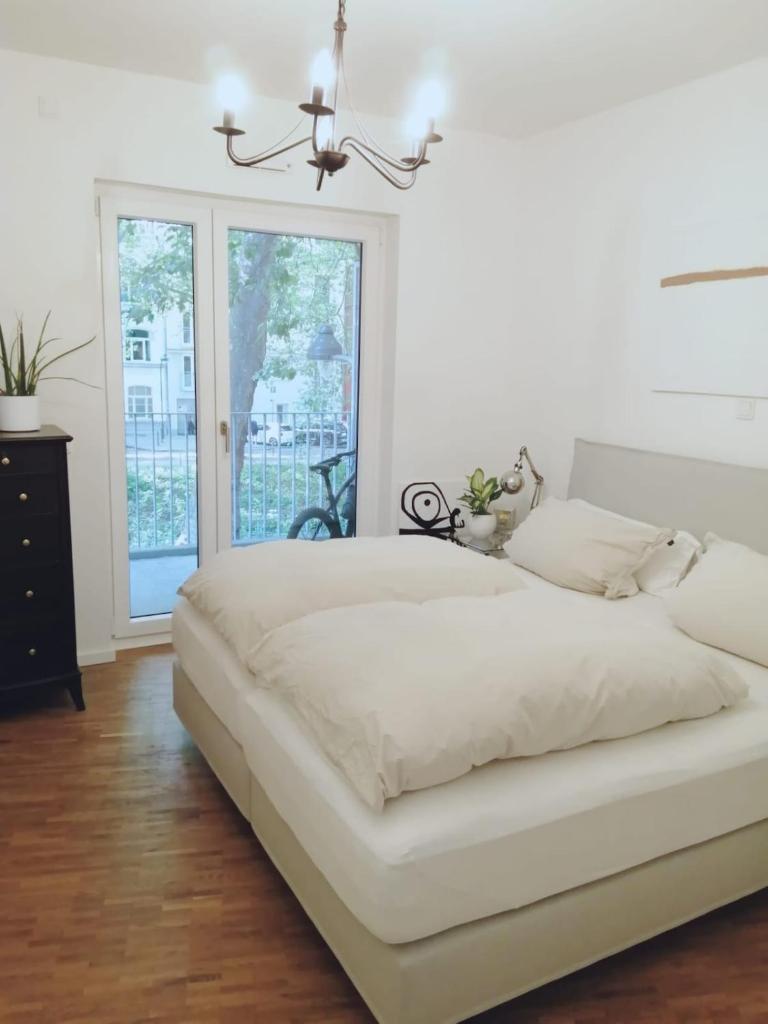Design apartment with river view 2