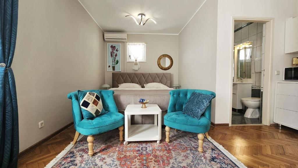 Adria Apartments and Rooms 2