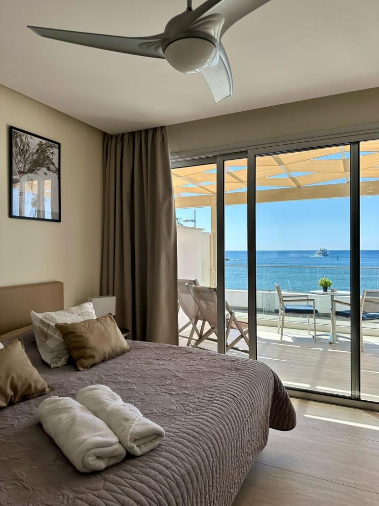 Harbour Lights Studio Apartments 2