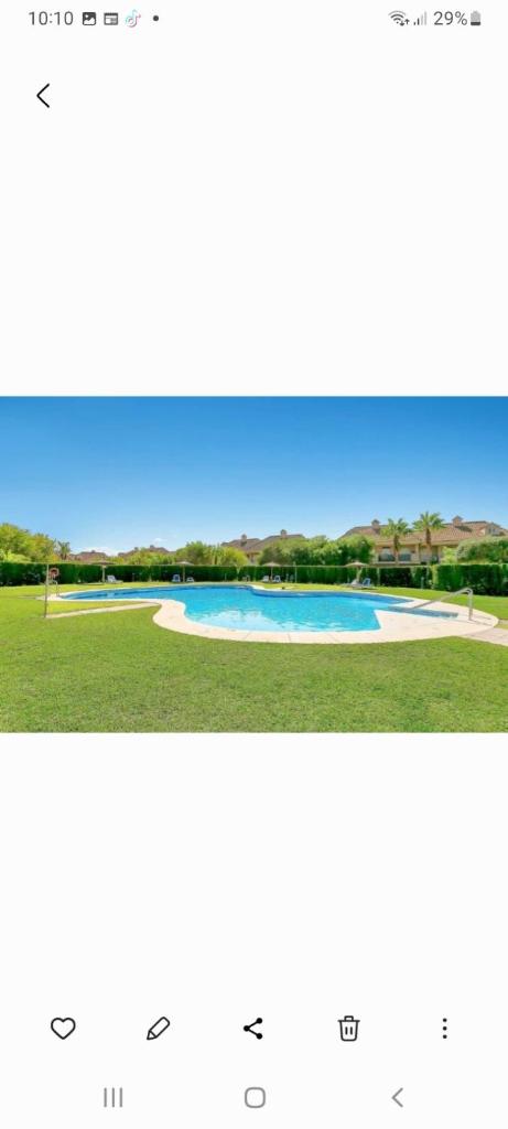 Villa Jacqueline in San Roque 4