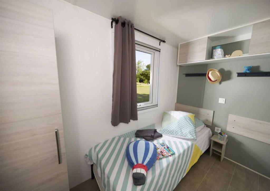 Photo de la galerie de l'établissement Camping - Parc aquatique - ccbafhf, à Saint-Michel-Chef-Chef