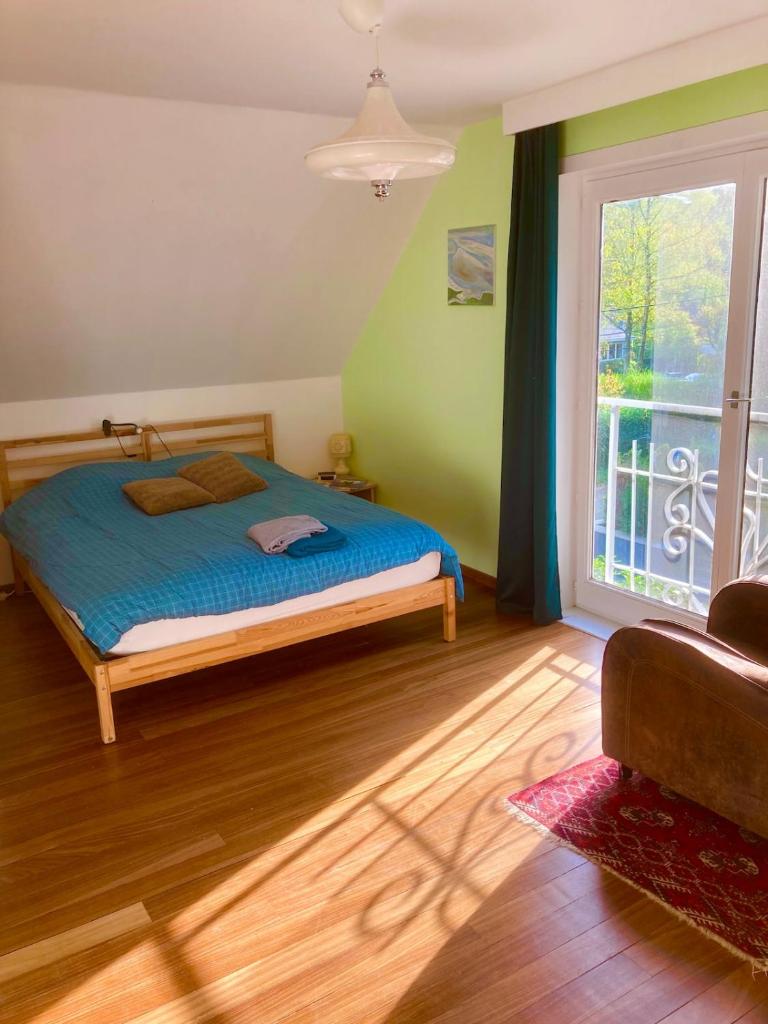 Family home, green surroundings, 10 min from Brussels 2