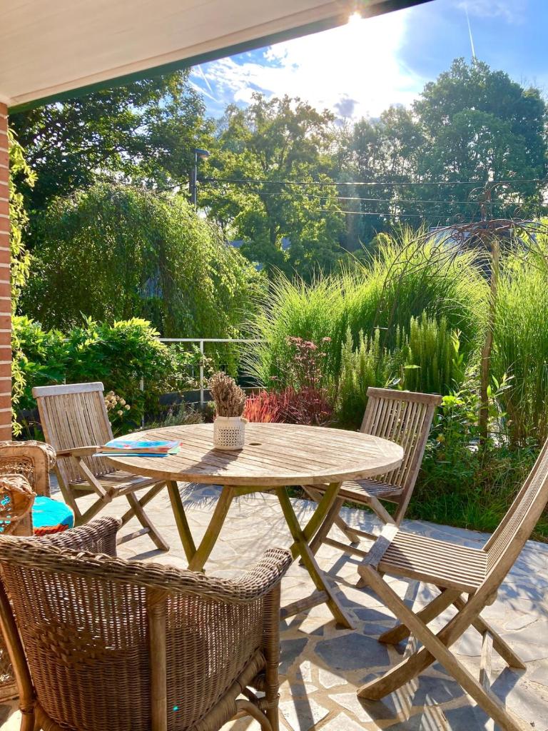 Family home, green surroundings, 10 min from Brussels 1