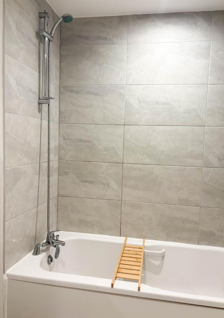 Modern & Premium 2BR 2BA City Center Apartment 7