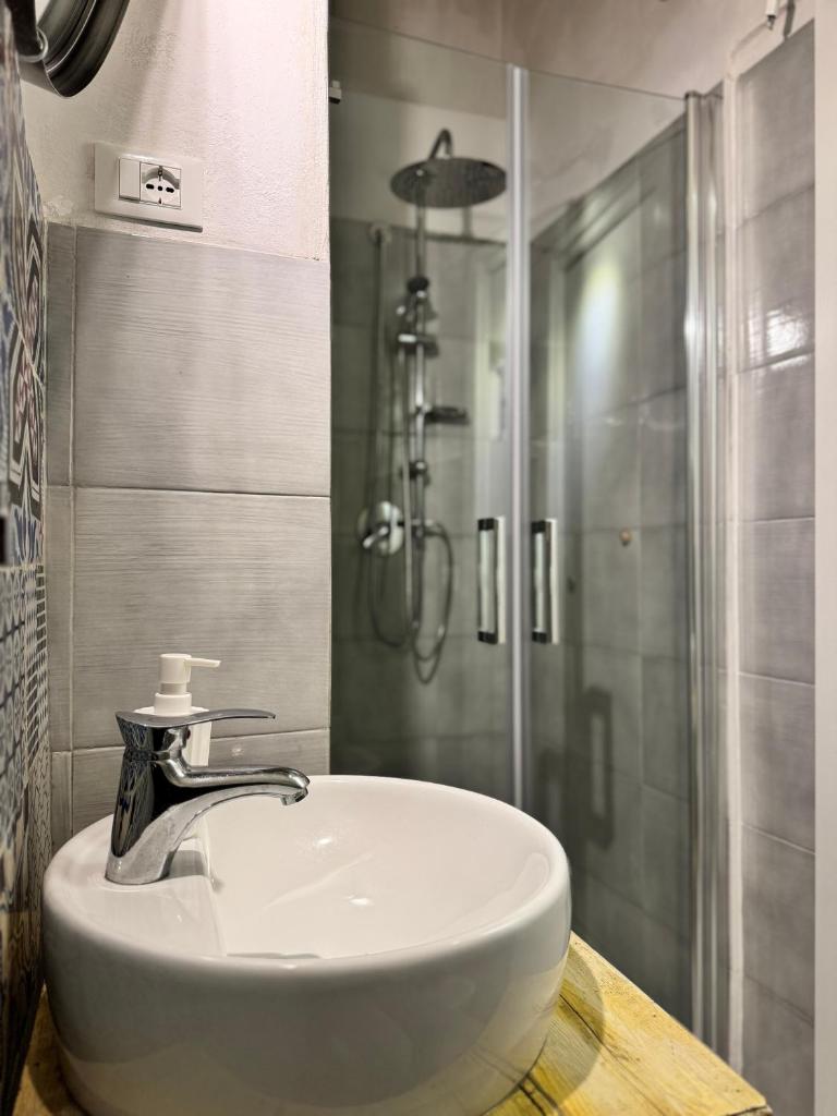 Vetriera Home 6