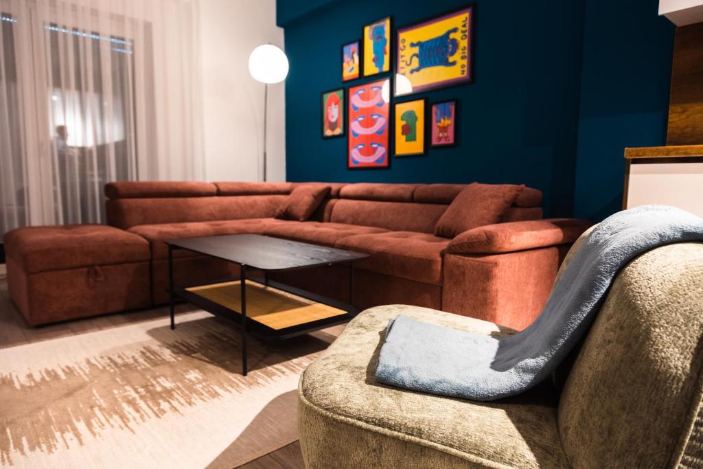 Blue Cozy Apartment 8