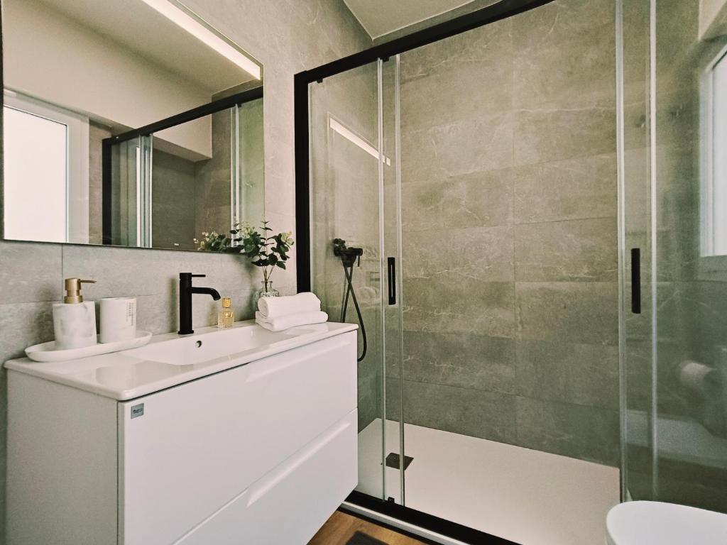 NEW Designer-Penthouse 8