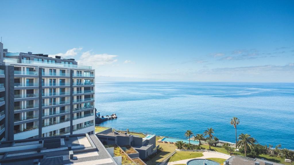 Wohnung in Funchal: Glamorous Apartment by Atlantic Holiday