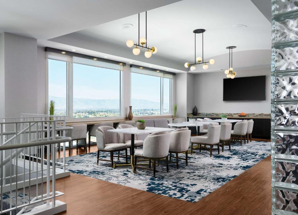 Hilton San Jose Image