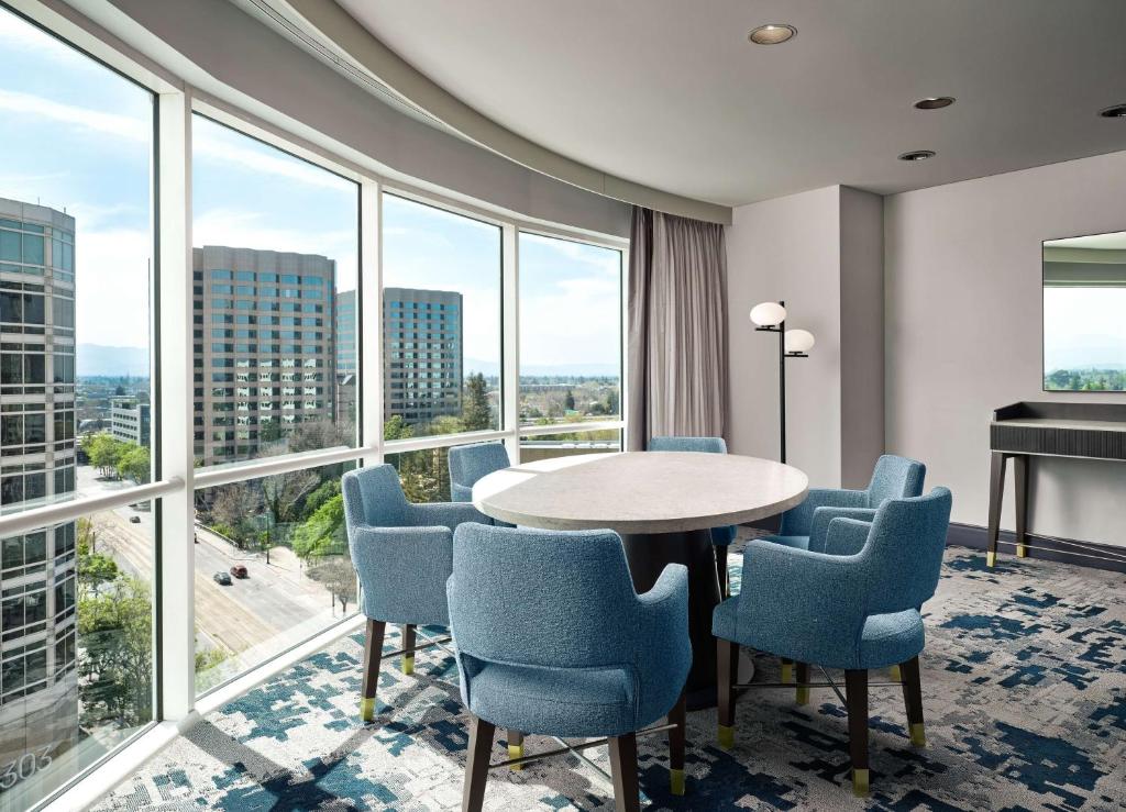 Hilton San Jose Image