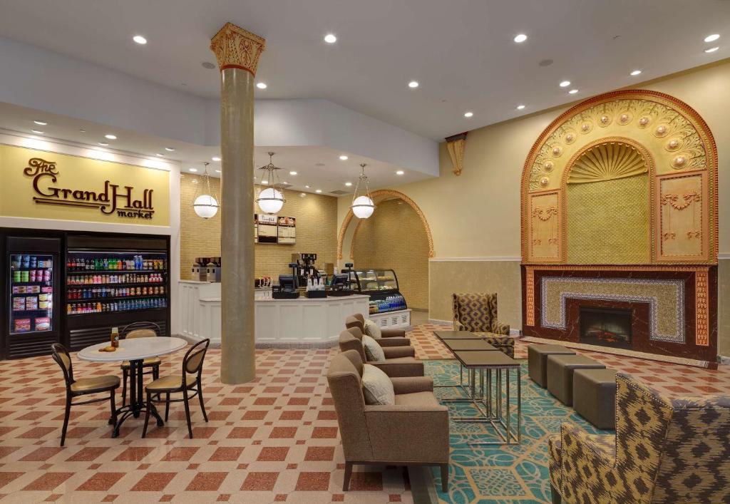 St. Louis Union Station Hotel, Curio Collection by Hilton Image