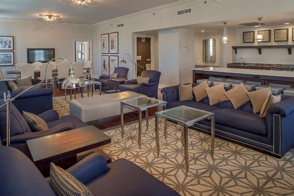 St. Louis Union Station Hotel, Curio Collection by Hilton Image