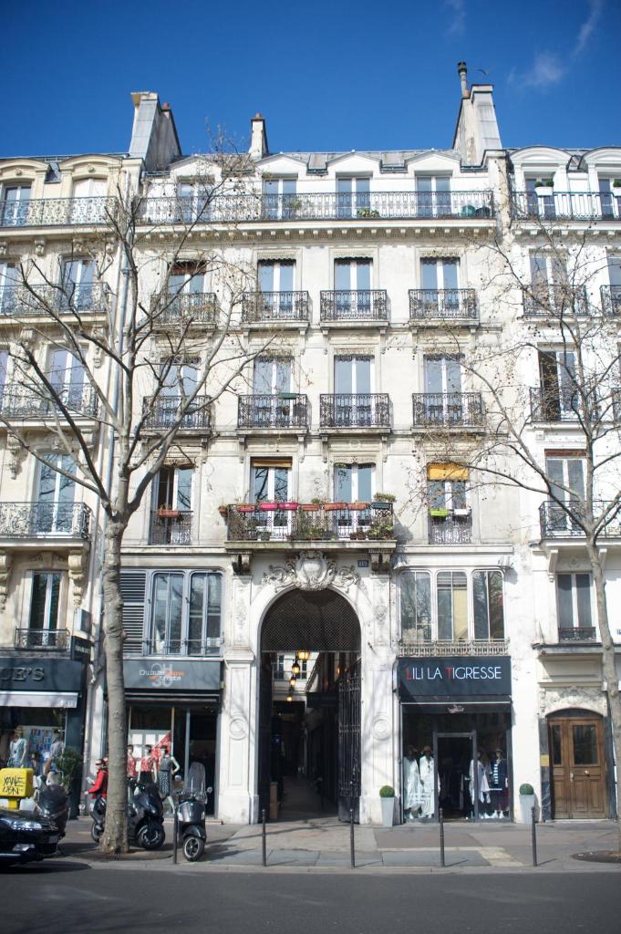 Marvellous Sunbathed 3BR at the heart of Paris 6