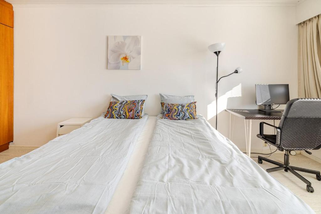 Helsinki, Private free parking, super easy to city centre and airport 7
