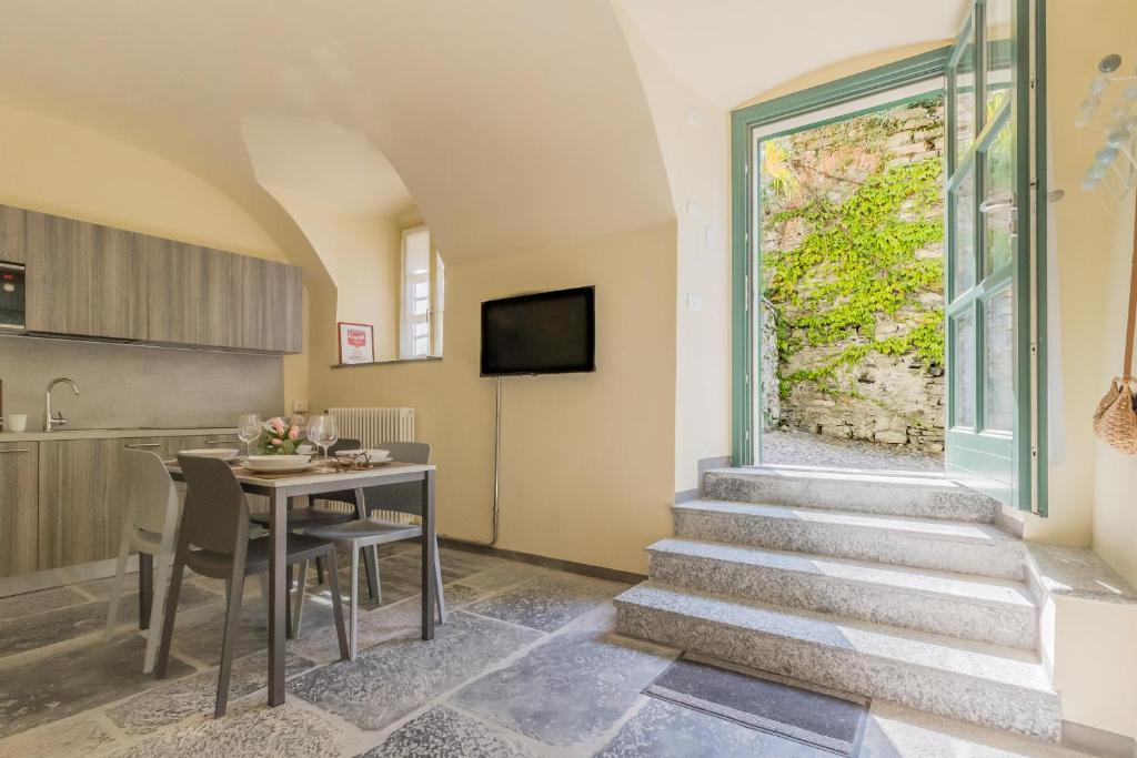 Tiny Duke Apartment